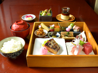 [Shiraki Gozen ~Garden~] A popular lunch featuring Japanese and Western cuisine made with carefully selected ingredients for a meal with family and friends