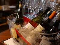 【ディナー】10種類のワインフリーフロー付 シーズナルテイスティングディナー