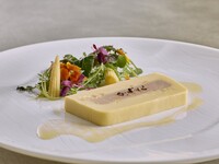 ＜季節の味覚×グルマン＞季節野菜の前菜、魚料理や黒毛和牛フィレ肉等！デザートまで付いた大満足のコース