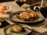 Dinner|Seasonal course featuring meat dishes and pasta – 5 courses total <With free-flowing drinks>
