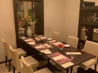 Perfect for meetings and business entertainment. [Private room guaranteed] Limited to 6-8 people. Special course 10,000 yen. 5 dishes in total.