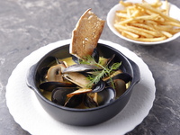 「2026 ランチ 4品コース：ツール・ド・フランス」選べる前菜＆メイン・デザート  *3月限定15%off！ 