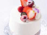 【記念日ランチ｜アニバーサリーケーキ付】Wメインなど全5品