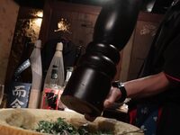 ビール、レモンサワー、ハイボールなど、どんどんグラスが大きくなるコース