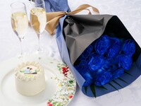 ＜テーブル席＞プロポーズ・アニバーサリープラン（青い薔薇の花束11本）