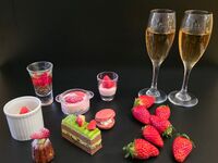 「いちごとスパークリング ～お日にち限定ディナービュッフェ～」