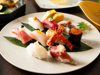 【期間限定】季節会席ー新緑ー大トロの握り、アワビの伝宝焼き等を含む（6/30まで）