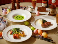 1 เมษายน - 30 เมษายน [คอร์สอีสเตอร์] {อาหารจานหลัก: สเต็กเนื้อสันใน} ◇ อาหาร 5 เมนูในธีมอีสเตอร์ รวมทั้งอาหารเรียกน้ำย่อยและเค้กแครอท