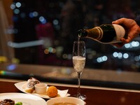 ＜ランチ＞★母の日におすすめ★中国伝統の点心「桃まんじゅう」などのデザート4種を含むスペシャルデザートをプレゼント！「旬菜」コース | 1名様 8,000円