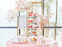 【土日祝夜限定】ステーキディナー付桜と苺のアフタヌーンティ≪乾杯酒込み≫