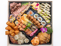 [Takeout] Japanese, Western, and Chinese Appetizer Platter / Serves 6-8 people