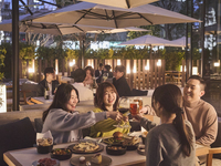 Jardin Twighlight Terrace: FREE-FLOW & BITE