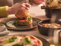 ジャルダン トワイライトテラス: フリーフロー& バイツ