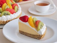 【4/1～スタート！季節限定】ドリンクセット / ごろっと果実のフルーツケーキパイ