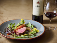 Dinner course with alcohol premium pairing 