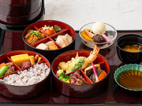 【ランチ】三段重 フライヤーズご膳