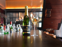 [Bar & Lounge Exclusive] Champagne Free Flow