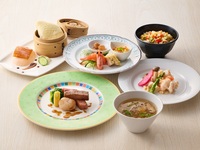 Amber (June-August, private room)