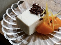 Tonka bean panna cotta with the aroma of cocoa and citrus