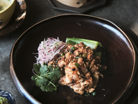 【평일 한정】2026년 4월~2026년 6월 런치 세트(누마즈산 밀돼지 마늘 소스)