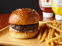 [Daging Wagyu Perang] Hamburger