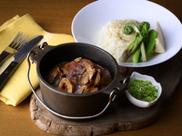 白馬産ミニトマトでじっくり煮込んだオッソブーコ