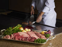 【ゴールデンウィーク】　乾杯ドリンク付き　鉄板焼ステーキ食べ放題　子供