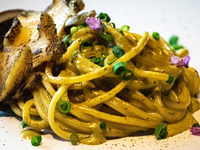 Lunch buffet with choice of main dish (pasta) [Weekdays in June and July]