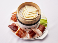 シャンパンと北京ダック食べ放題　春の宴