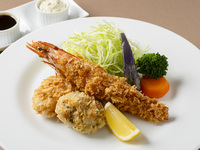 [Mixed Fry] Includes salad, dessert, soup, and coffee buffet.