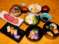 KAJIYA WAGYU Service de table avec fondue et sushi au bœuf Shabu-shabu