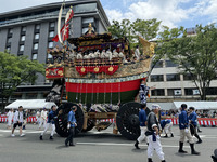 祇園祭 山鉾巡行｜ 一般非公開の「辻廻し席」チケット付朝食プラン
