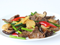 【休日オンライン予約限定】お勧めランチ　牛肉と芽ニンニク入りカキソース炒め（5月）