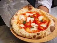 Pagpapareserba ng mesa lamang