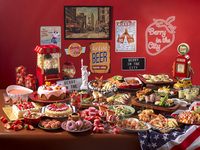 [Limited Seating, 180-Minute Plan] <Sunday to Friday Only> Berry in the City ~Enjoy the feeling of a New York street corner illuminated by vibrant red: Strawberry Sweets & Dinner Buffet~ <Adults> (Until May 14th)