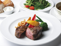 À partir du 16 mai : [DÉJEUNER] Menu à prix fixe (Choisissez parmi 5 plats)