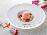 【母の日プラン】乾杯シャンパン1杯付きランチBコース+メッセージプレート付きデザート+ソープフラワー