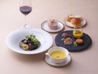[10/6–11/29] Classic lunch set with admission ticket to the special exhibition “The Tale of Genji: The Splendor of the Imperial Court”