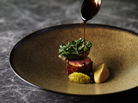 [GW Limited | Includes a complimentary glass of champagne] A luxurious 5-course lunch with double main dishes [Presentation]