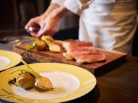 期間限定　ディナー限定　薪焼きコース¥16500