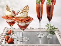 Special Parfait Plateセット「染まりゆく、白鳥」