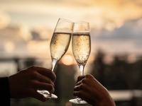 【DINNER｜Anniversary Course】Celebrate your special day with a celebratory drink and a whole cake in our 5-course anniversary menu.