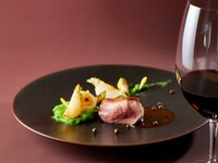 [Starting June 1st] Dinner B + Glass of sparkling wine for toasting