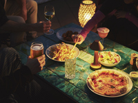 【10% Off Until 5/10】「Pink Flamingo Beer Garden」Deluxe Plan