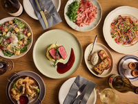 NEW! 【DINNER】Dinner plan with free-flowing drinks!