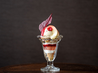 [Limited Quantity Lunch | Weekdays] - Lunch with seasonal parfait (4 dishes total) - 