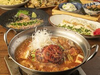 【九州うまかもん満喫コース】ローストトマトの濃厚チゲ鍋×九州名物黒酢チキン南蛮等全8品　2.5時間飲み放題付き　5,000円