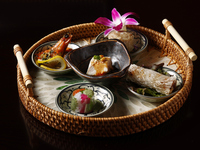 【土日祝限定・Ligthコース】前菜3種、点心、選べるメイン料理・お食事など