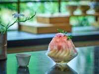 【夏季限定 氷菓子】茶房で楽しむ国産桃とミルクのかき氷＋和紅茶付き