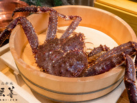 King Crab & Snow Crab Tasting Course